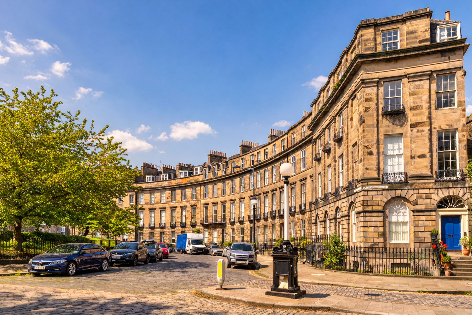 Edinburgh New Town Georgian crescent
